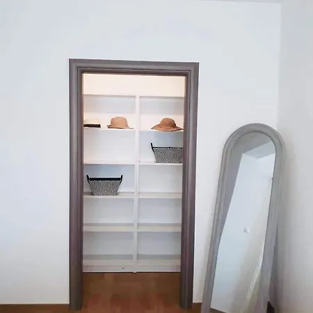 Emari Villa *